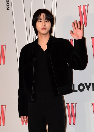 [TEN포토]안효섭 '매력적인 미소'