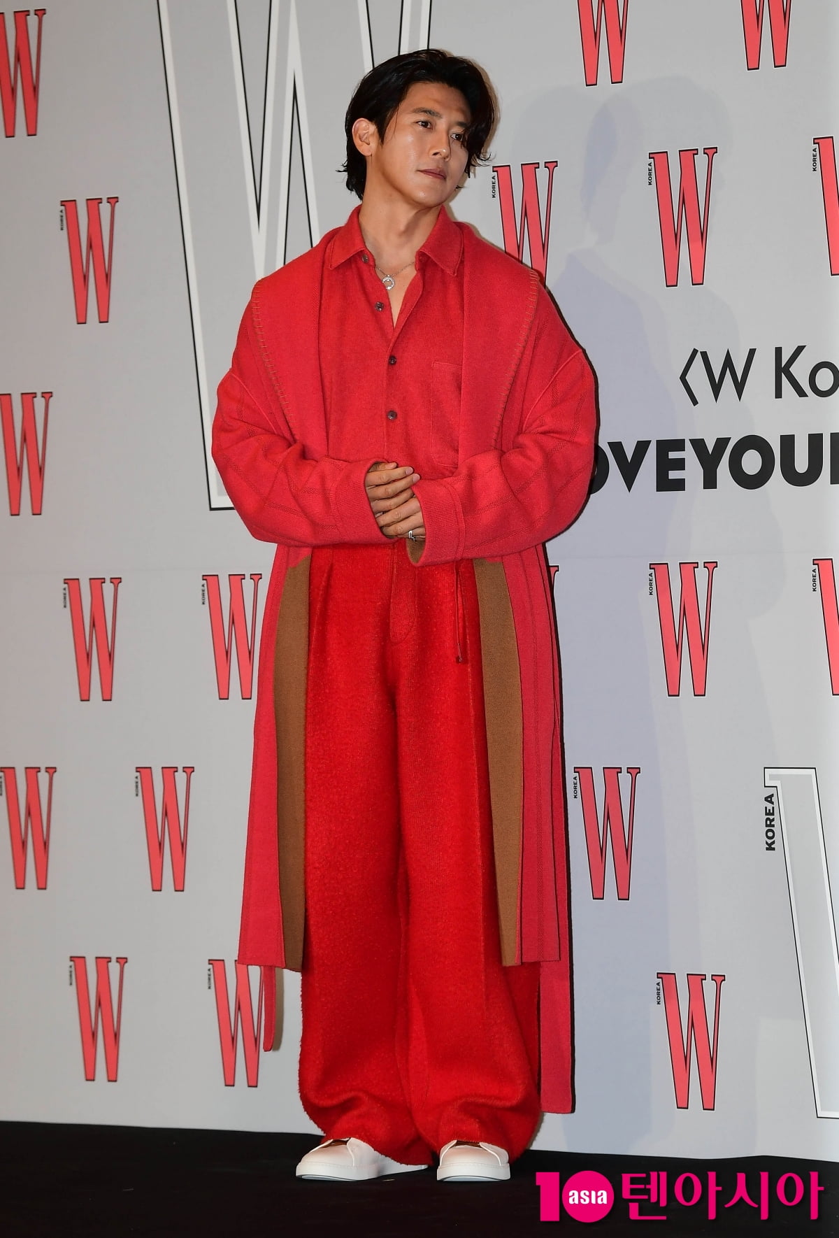 [TEN포토]고수 '아무나 소화못하는 패션 고비드'