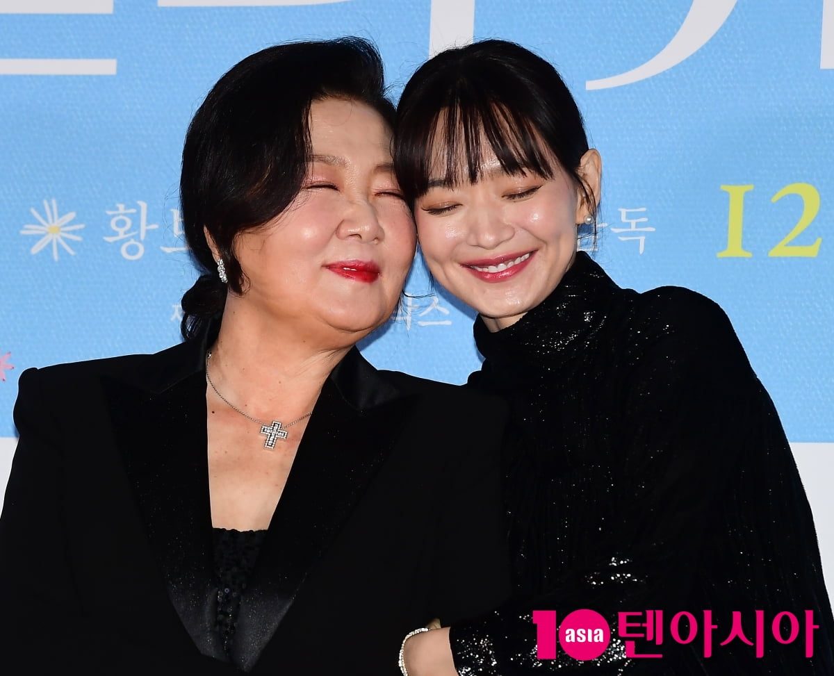 [TEN포토]김해숙-신민아 '진짜 모녀처럼'