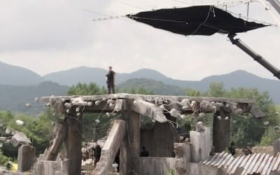 VFX·세트·로케이션도 커졌다…이도현 찾는 고민시 "인상 깊었죠"('스위트홈2')
