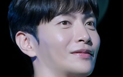 이민기, 10년 만에 만난 1500명의 日 팬들…"행복하고 벅찬 하루"