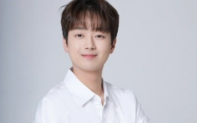 이찬원, '만능 찬또'답네…뉴욕서 K-트롯→야구 팬덤마저 흡수