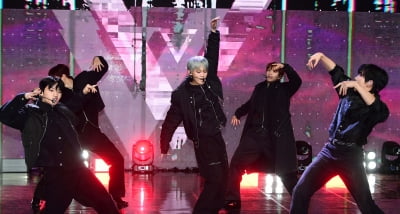 [TEN포토]원팩트 '멋진 거'