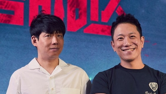 「ゾンビバス」CP・PD「台本NO、「ビジュアル交渉」デックスで絵を引いた」