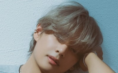 防弾少年団V、韓国初の月刊K-POPチャートショー出演