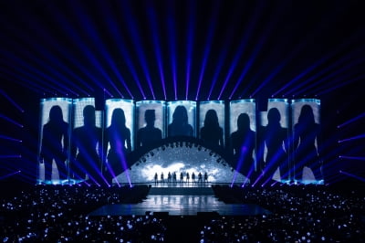 TWICE、シンガポールで5回目のワールドツアーを開始