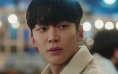 ユーラにプロポーズを受けたロウン、ジョボアとキス1秒前