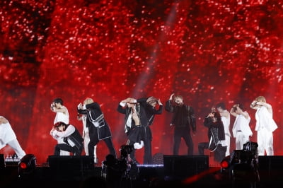 NCT、日スタジアムツアーカラフルなフィナーレ
