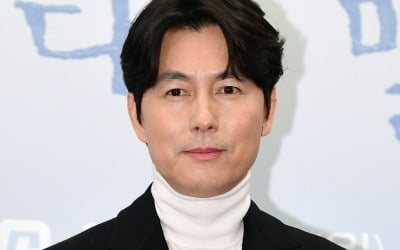 Jung Woo-sung, who brought up the refugee issue again, said, "I'm upset by the negative attention."