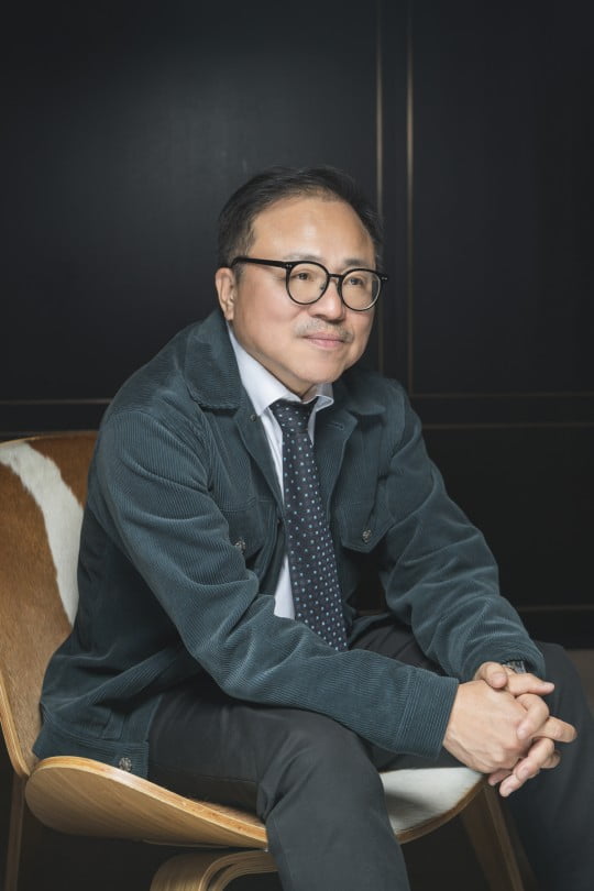 육상효 감독. /사진제공=(주) 쇼박스
