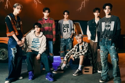 Enhyphen's 'ORANGE BLOOD' tops Japanese Oricon weekly combined album rankings