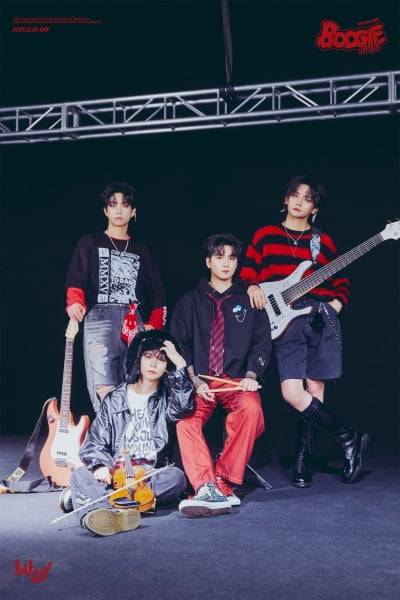 ルーシー、新曲「Boogie Man」発売。ファンのためのクリスマスプレゼント