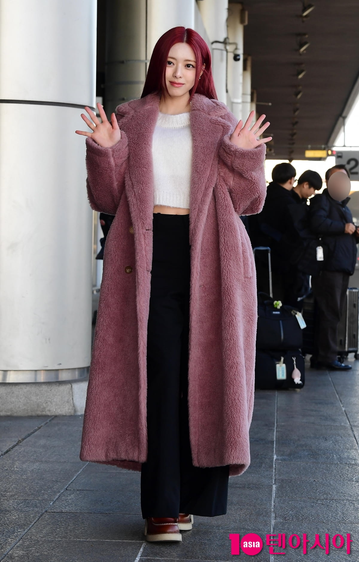 [TEN포토] 있지 유나 '은근히 섹시하네'