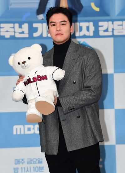 [TEN포토]이장우 '시크한 팜유왕자'