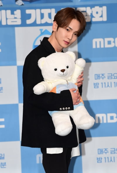 [TEN포토]키 '안녕~'