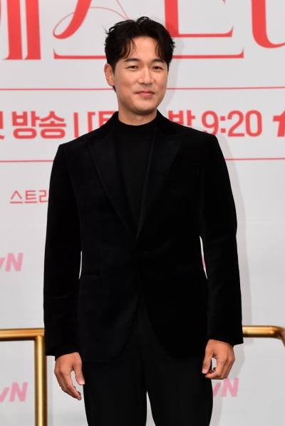 [TEN포토]김영재 '감성이 넘치는 미소'