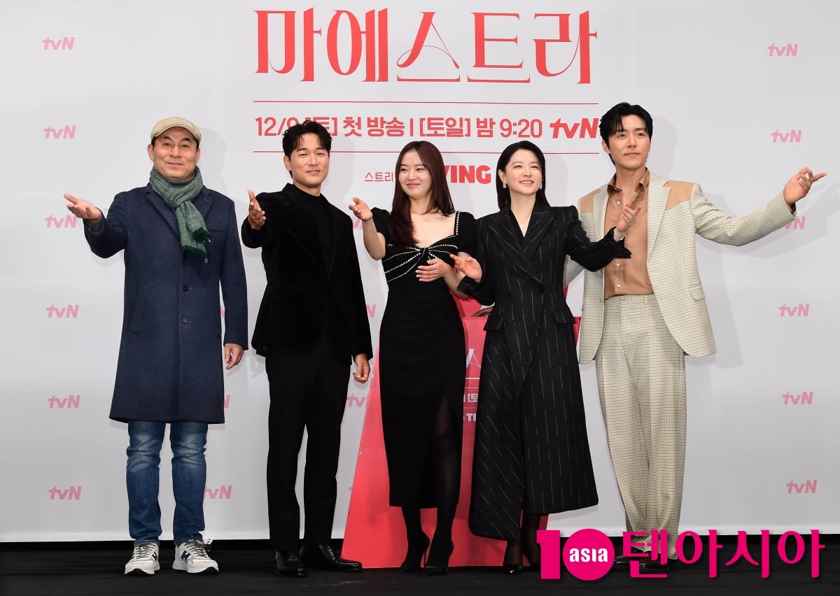 [TEN포토]이무생-이영애-김영재-황보름별 '1년 공들인 '마에스트라''