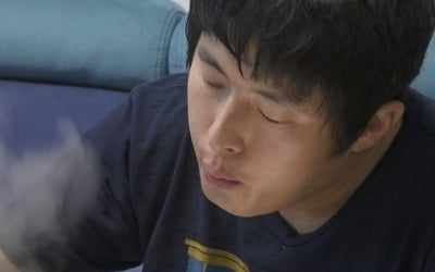 기안84, 곰팡이 핀 귤로 담금주 제조…NO 계량·NO 소독 '충격 레시피' ('나혼자산다')