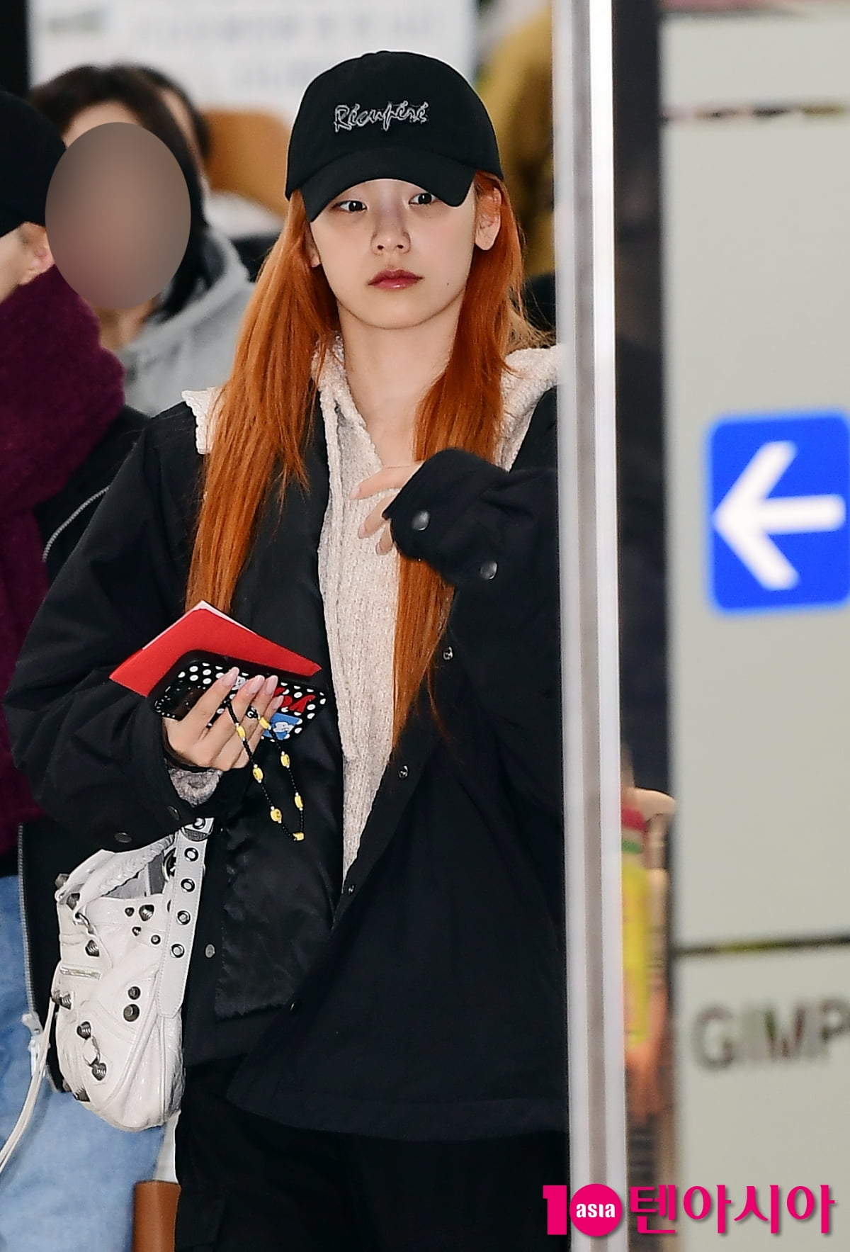 [TEN포토]있지 예지 '이 편지는 영국으로부터...'