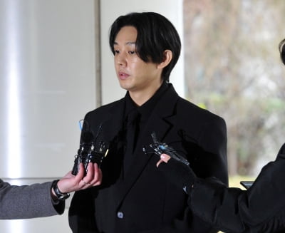 [TEN포토]'마약협의' 유아인 '물의 일으켜 죄송'