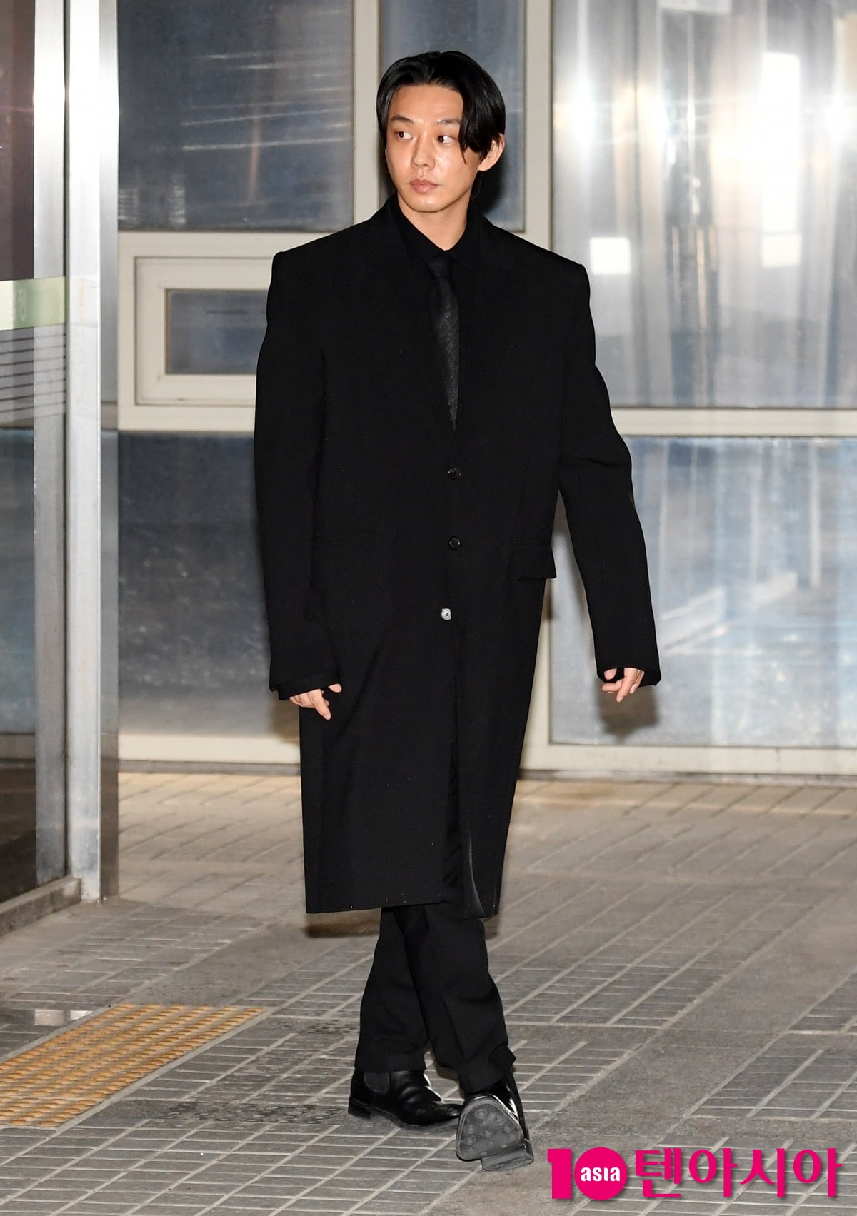 [TEN포토]'마약협의' 유아인 '첫 재판을 마치고'