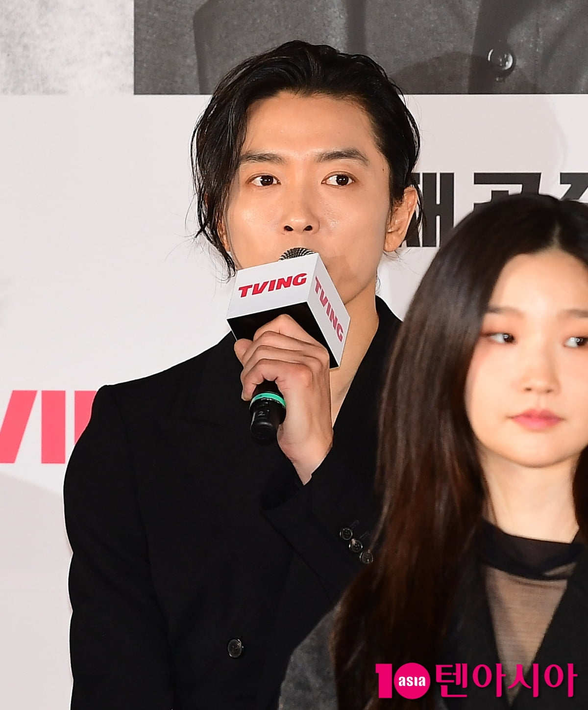 [TEN포토]김재욱 '천재 화가 역활'