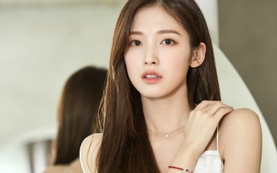 Oh My Girl's Arin donates 30 million won to youth at risk of homelessness
