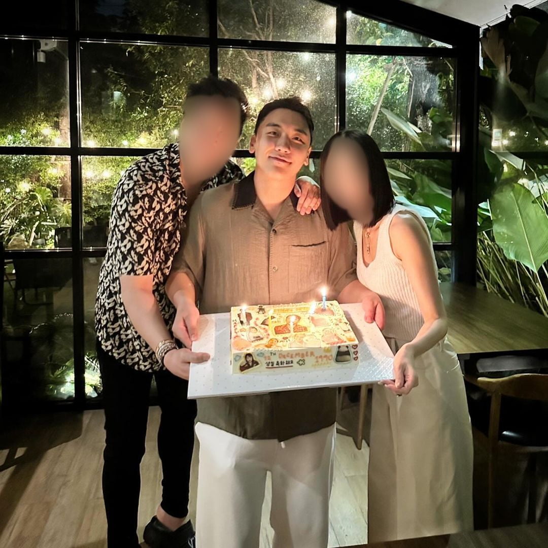 승리, 출소 후 첫 생일…태국서 글로벌 절친들과 화려한 파티[TEN이슈]