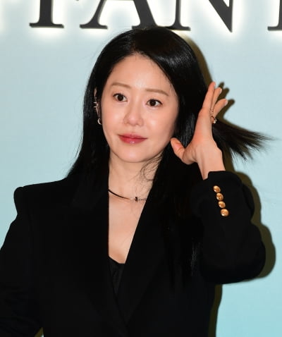 [TEN포토]고현정 '머리만 넘겨도 화보네'