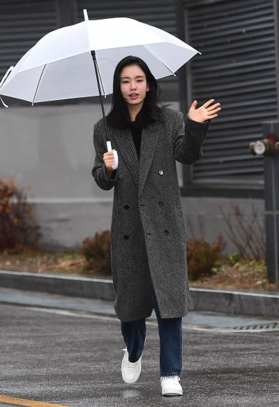 [TEN포토]안은진 '날씨도 질투하는 미모'