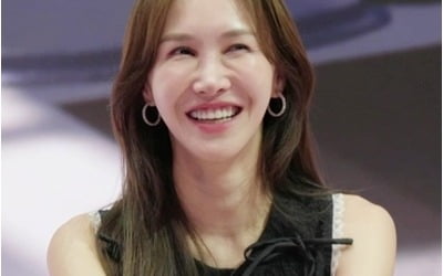 윤혜진 "♥엄태웅, 7번째 만남에 손 잡더라…마지막 키스는 오늘"('다시갈지도')