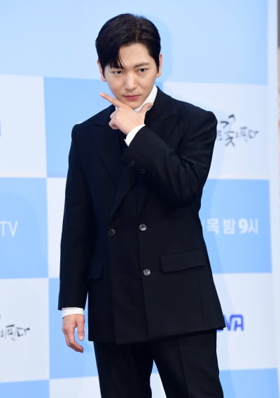 [TEN포토]이주승 '시골경찰의 예리함'