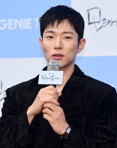 [TEN포토]윤종석 '씨름 증량이 아니라 감량이라 힘들었다'