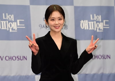 [TEN포토]장나라 '귀엽게 브이'