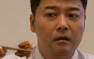 누가 팜유 아니랄까봐…전현무·이장우·박나래, 아침부터 족발 먹방 "눈 돌아가" ('나혼자산다')