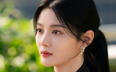 相続女キム・ユジョン、ソンガン前のオンアンドオフファッション
