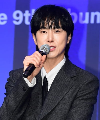 [TEN포토]동방신기 유노윤호 "동방신기 다운 앨범이다"