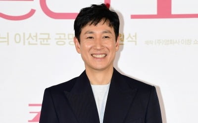 「イ・ソンギュンの素晴らしい作品と才能を覚えておく」「パチンコ」作家、
