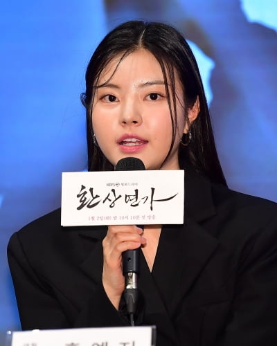 [TEN포토]홍예지 '박지훈 친오빠 느낌'