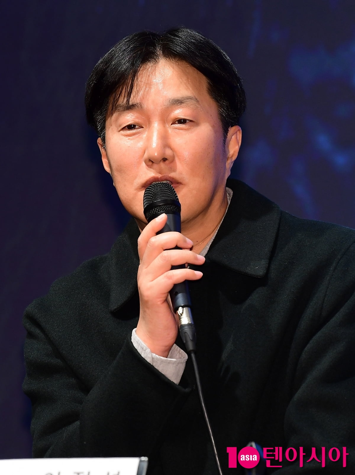 [TEN포토]이정섭 감독 '시청율 두자릿수 나왔으면...'