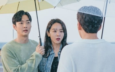 신혜선 둘러싼 두 남자, 지창욱 vs 강영석…착해서 더 짠한 삼각관계('웰컴투 삼달리')