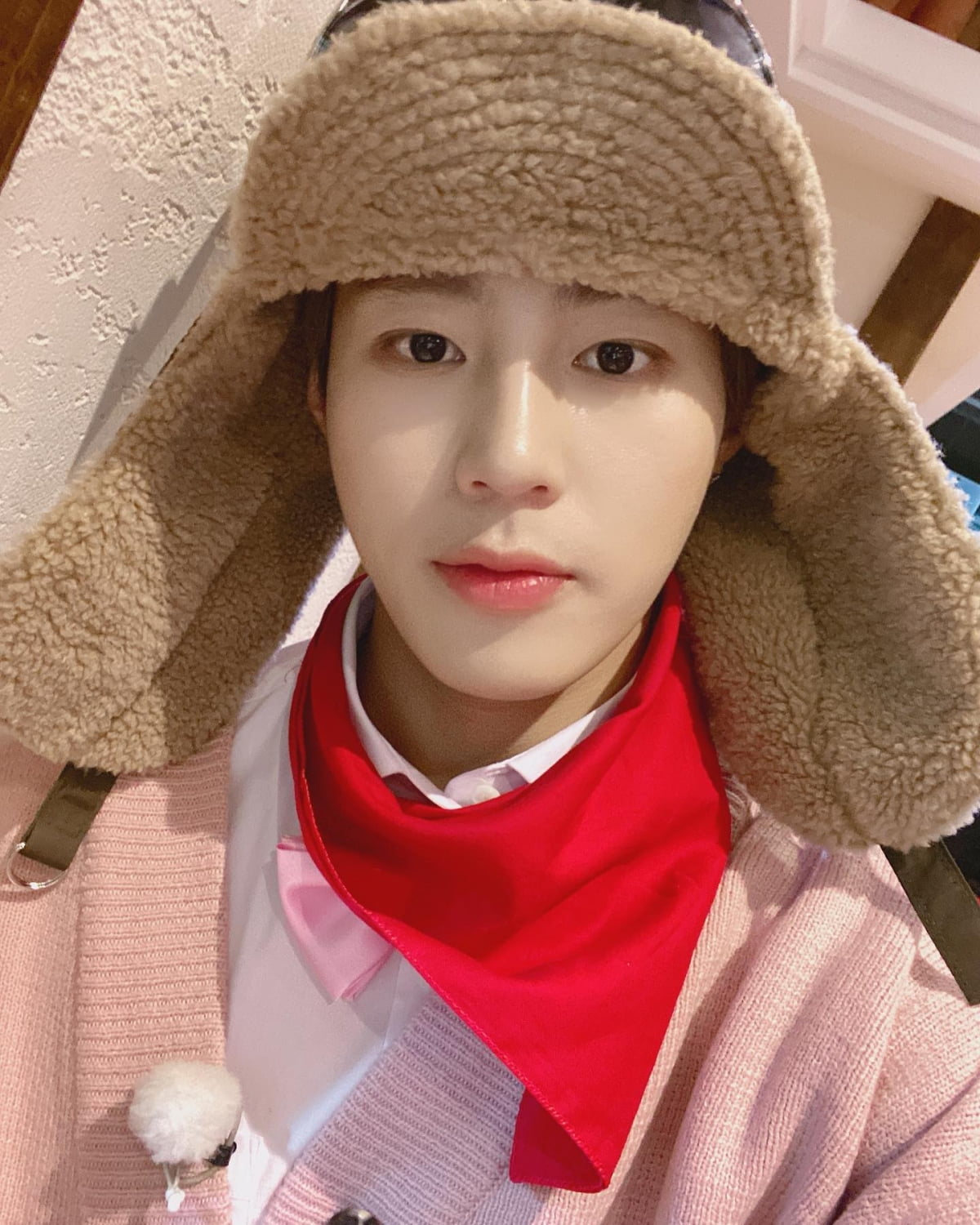 하성운, '바라클라바가 잘 어울릴 것 같은' 남자 가수 1위[TEN차트]