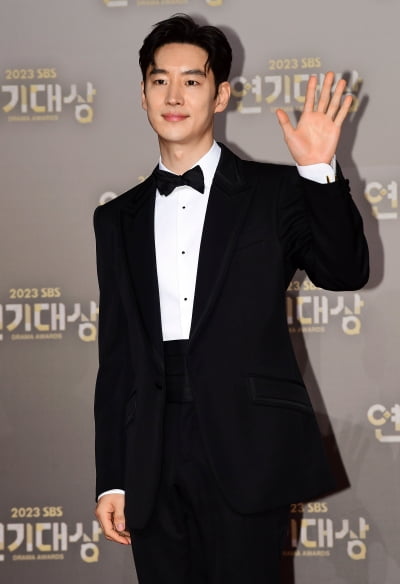 [TEN포토]이제훈 '손바닥 보다 작은얼굴'
