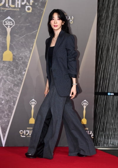 [TEN포토]이청아 '남다른 카리스마'