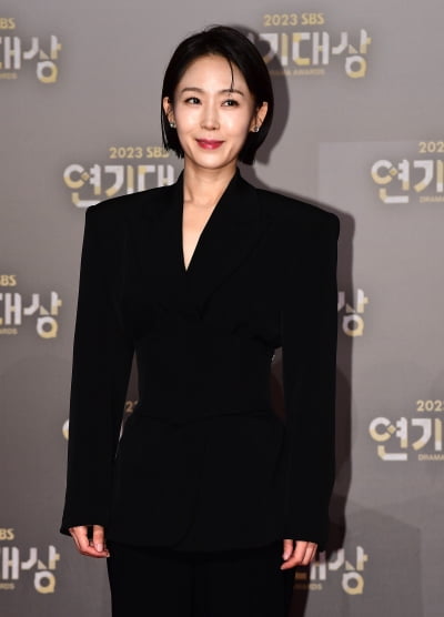 [TEN포토]손지윤 '숏컷을 부르는 미모'