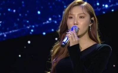 화사, 故 이선균 비보에 축하무대 변경[TEN이슈]