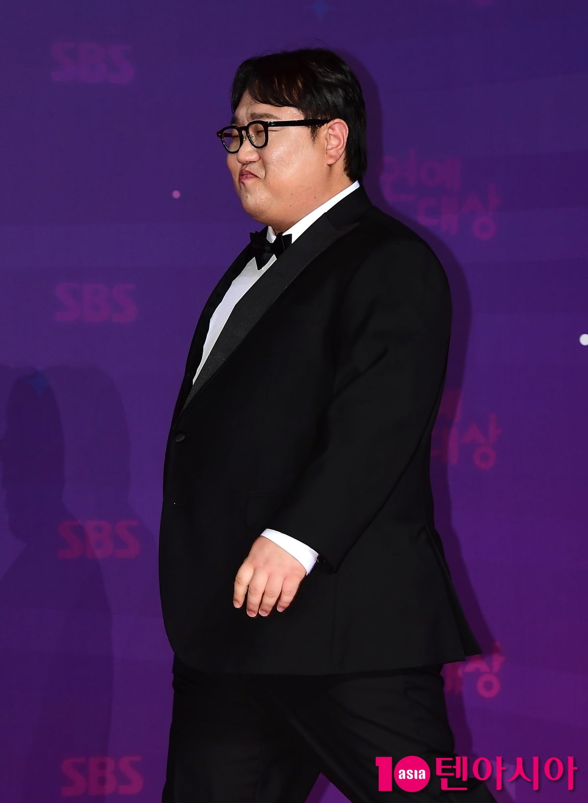 [TEN포토]나선욱 '요즘 대세 문돼'