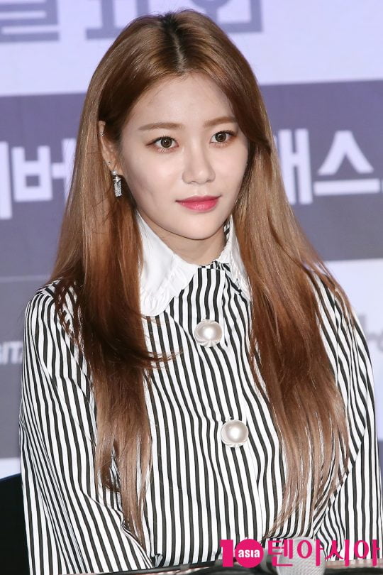AOA 출신 유나, '달라달라' 작곡가 강정훈과 2월 결혼 [TEN이슈]