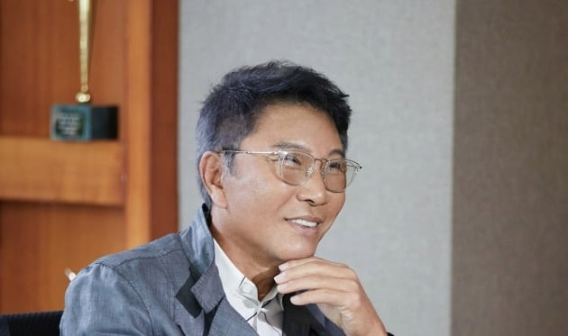 イ・スマンSM元代表、中国で10代アイドル発掘オーディション