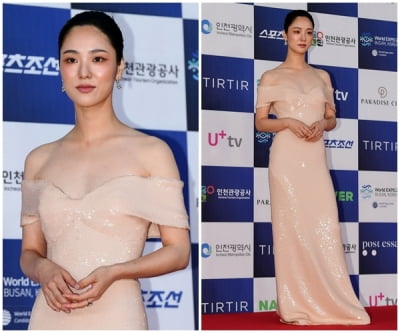 ソン・ジュンギが賛美したチョン・ヨビン、ヌードトーンのドレスでシックな美しさ